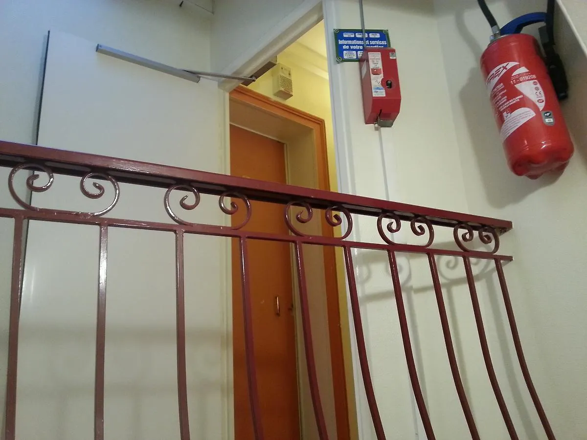 Hipotel Bastille Saint Antoine 3* Париж